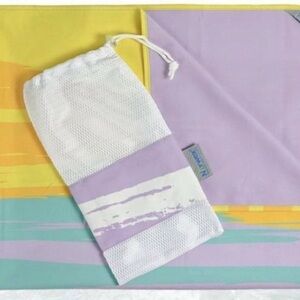 New - Norwex Aloha beach towel with bag